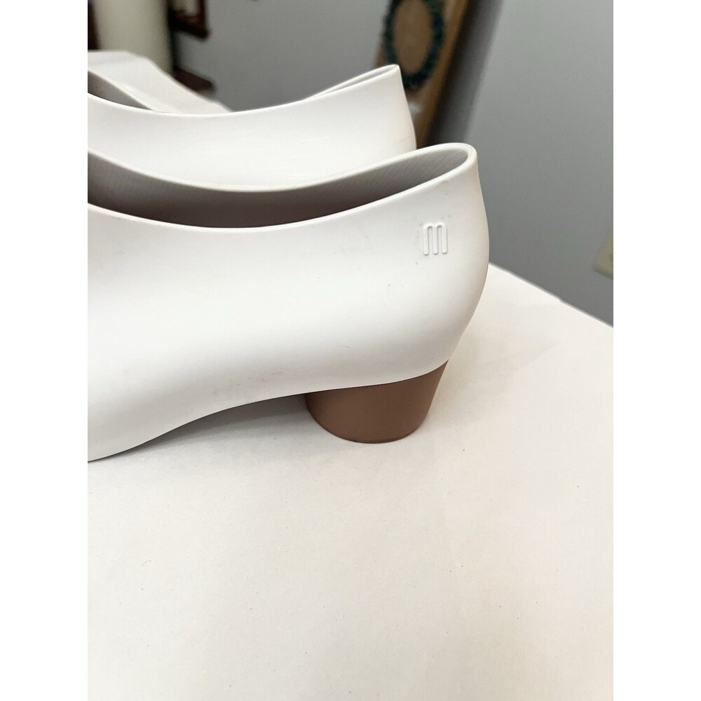 Melissa Mid Bootie Size 7 38 White Rubber Heels Ankle Boots Pull on Waterproof - Picture 4 of 11